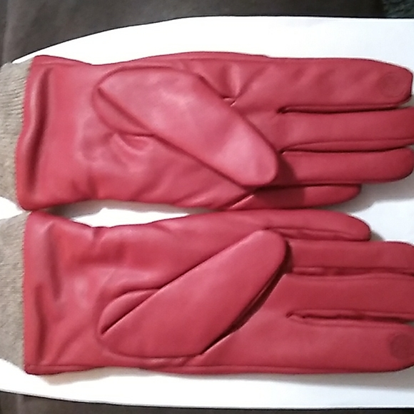 Ladies Gloves - Picture 3 of 5